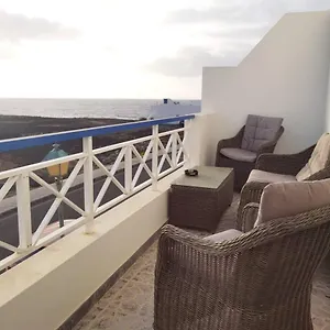 https://casa-julia-la-santa.in-canary-islands.com